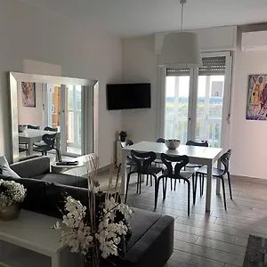 Panoramico Vicino A Fiere E Stadio Milano