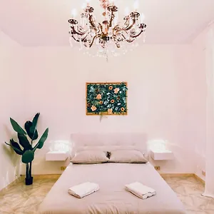  Appartamento Golden Luxury - San Giovanni - 10 Min To Basilica Of San Giovanni - 25 Min To Colosseum